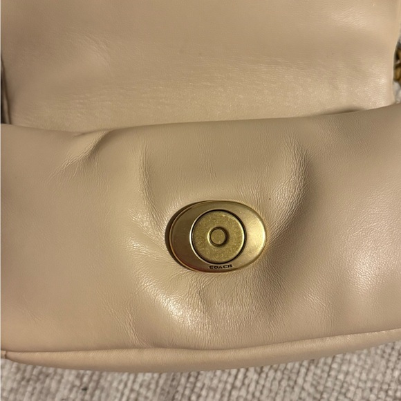 Coach Cream Mini Tabby Leather Women's Bag - Picture 4 of 9